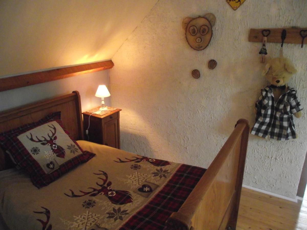 Chambre Campagnarde Du Gres Rouge De Beauval Exterior foto