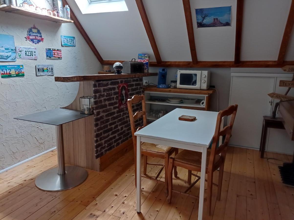 Chambre Campagnarde Du Gres Rouge De Beauval Exterior foto